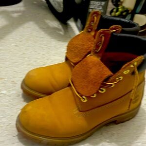 Timberland classic boots SIZE 10
